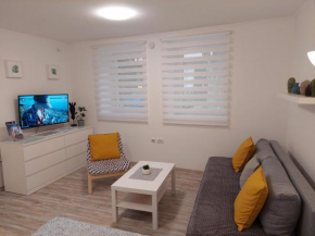 Street apartment